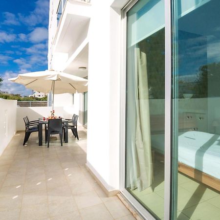 Calypso - Coralli Beachfront Apartment بروتاراس المظهر الخارجي الصورة