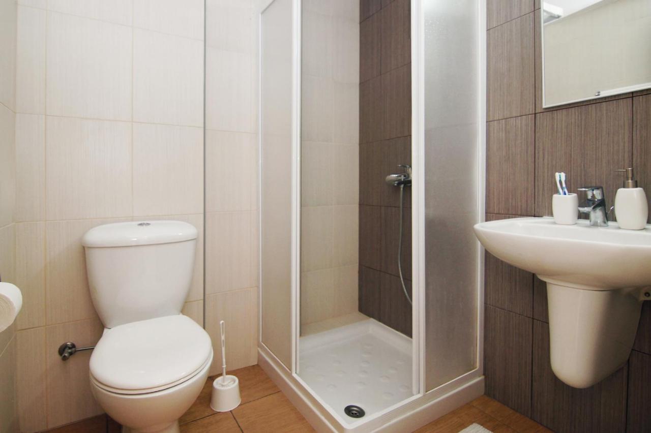 Calypso - Coralli Beachfront Apartment بروتاراس المظهر الخارجي الصورة