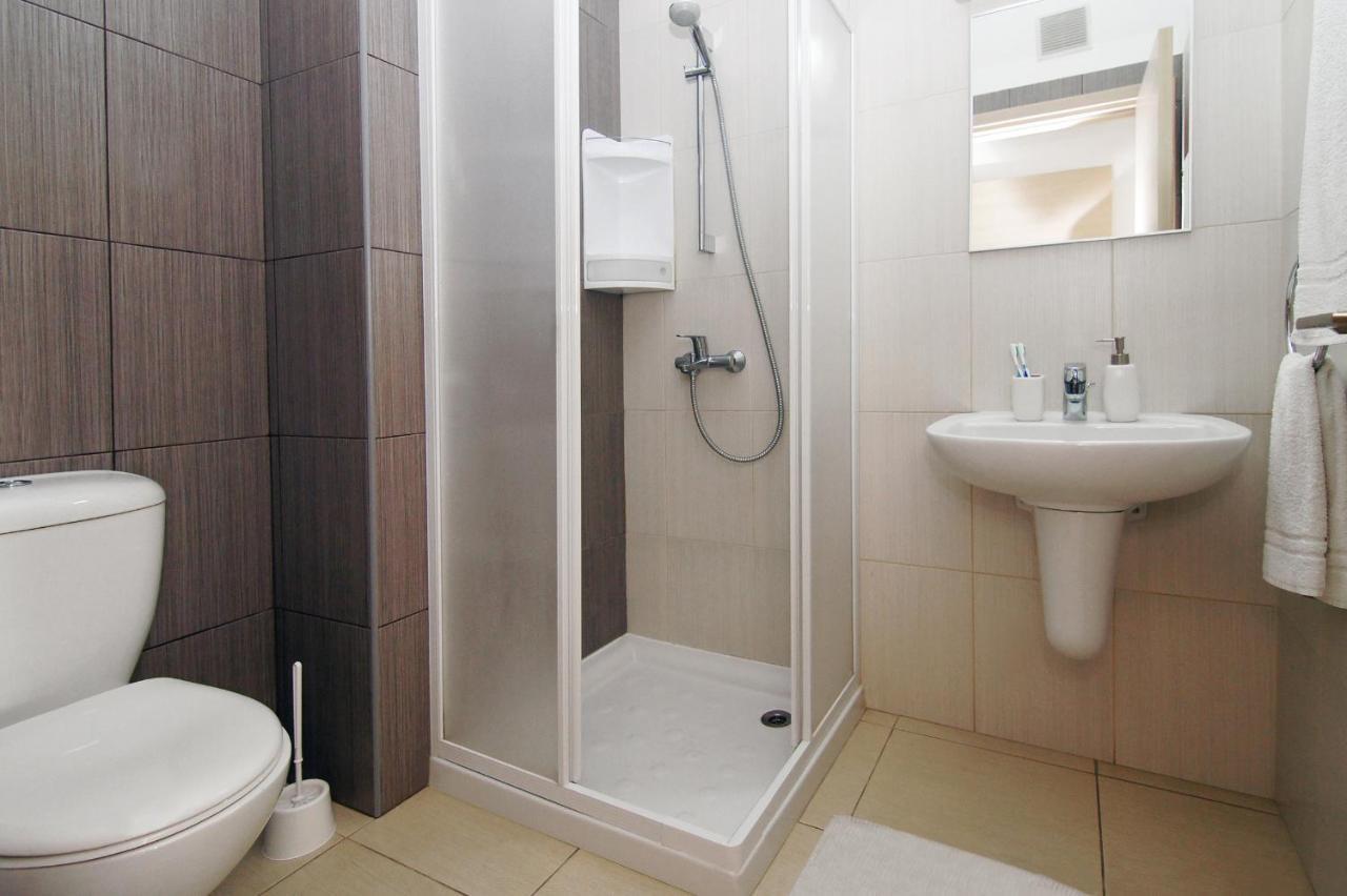 Calypso - Coralli Beachfront Apartment بروتاراس المظهر الخارجي الصورة
