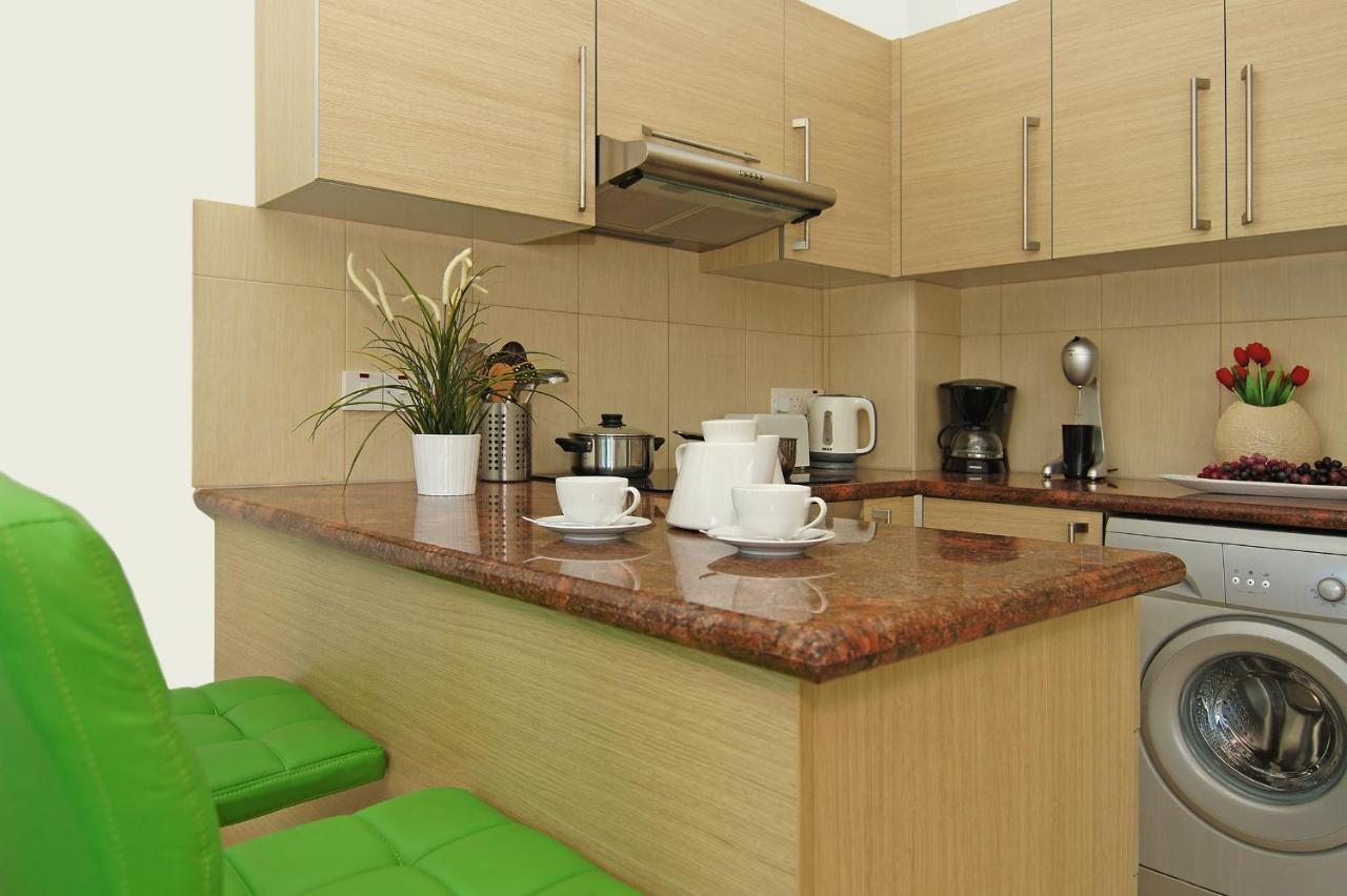 Calypso - Coralli Beachfront Apartment بروتاراس المظهر الخارجي الصورة