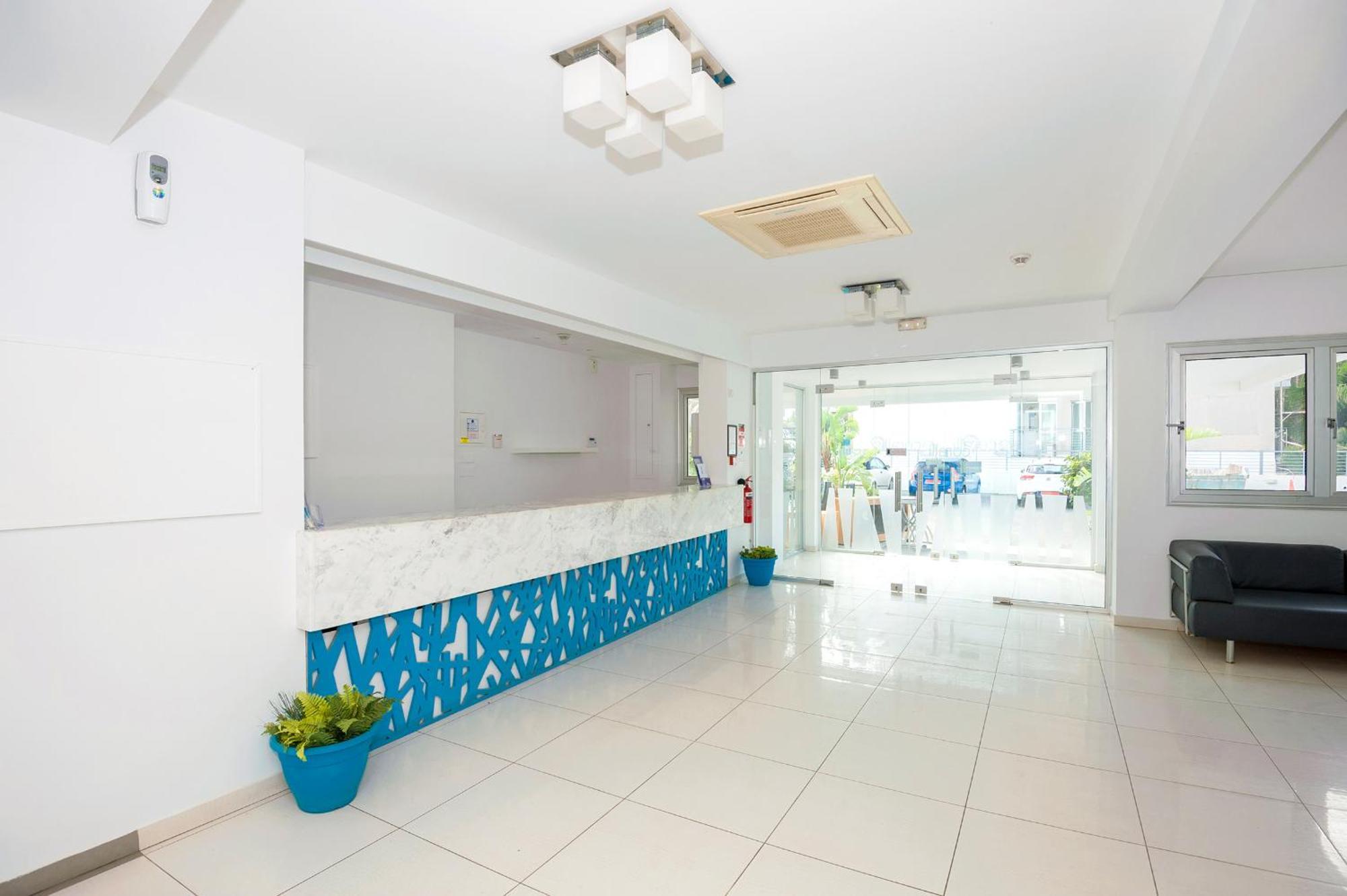 Calypso - Coralli Beachfront Apartment بروتاراس المظهر الخارجي الصورة
