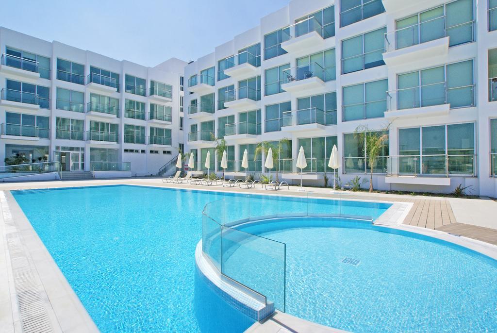 Calypso - Coralli Beachfront Apartment بروتاراس المظهر الخارجي الصورة