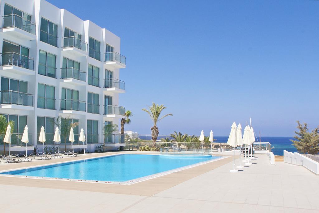 Calypso - Coralli Beachfront Apartment بروتاراس المظهر الخارجي الصورة