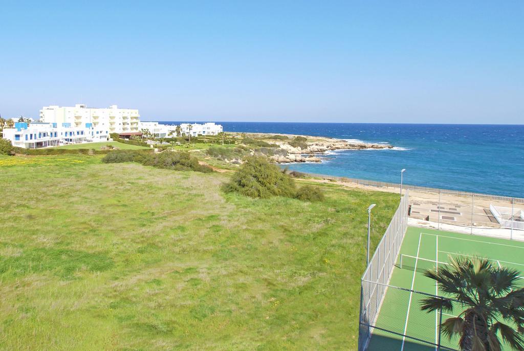 Calypso - Coralli Beachfront Apartment بروتاراس المظهر الخارجي الصورة